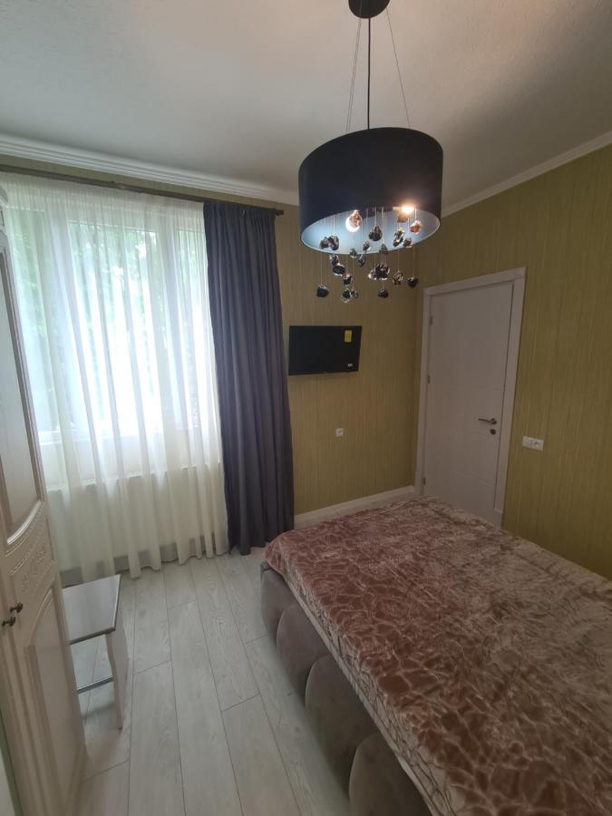 Khorgo Hotel Gori Szoba fotó